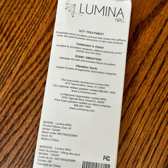 Lumina NRG 3 In 1 Eye Lift NWT - Picture 2 of 2